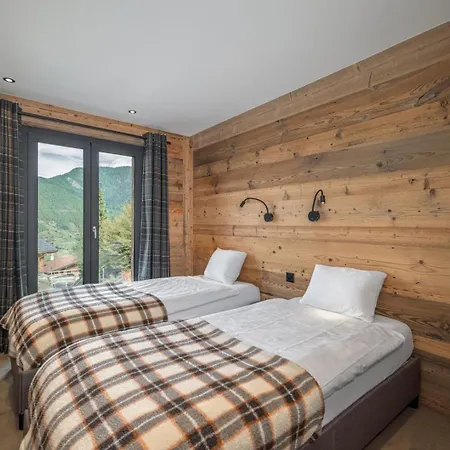 Exclusive - Doorstep Of Verbier Riddes